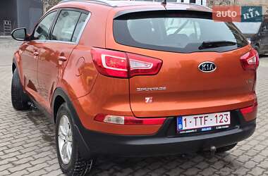 Внедорожник / Кроссовер Kia Sportage 2011 в Калуше