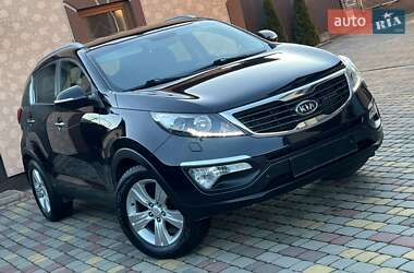 Позашляховик / Кросовер Kia Sportage 2011 в Івано-Франківську