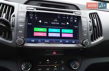 Внедорожник / Кроссовер Kia Sportage 2012 в 