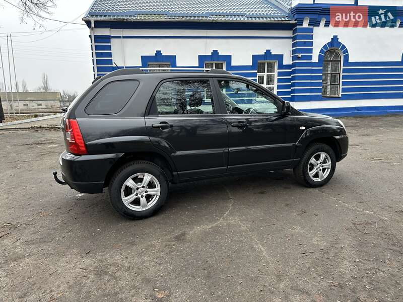 Позашляховик / Кросовер Kia Sportage 2008 в Лебедині