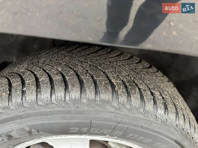 Позашляховик / Кросовер Kia Sportage 2008 в Лебедині