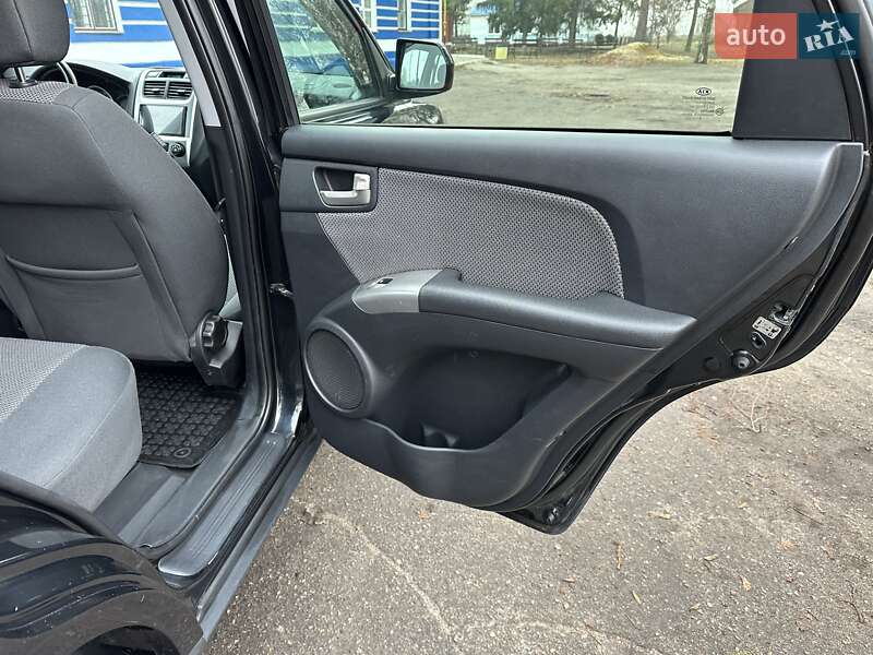 Позашляховик / Кросовер Kia Sportage 2008 в Лебедині