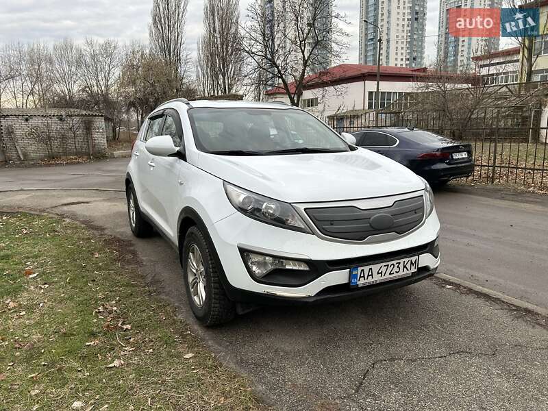 Внедорожник / Кроссовер Kia Sportage 2013 в Киеве