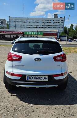 Внедорожник / Кроссовер Kia Sportage 2013 в Харькове