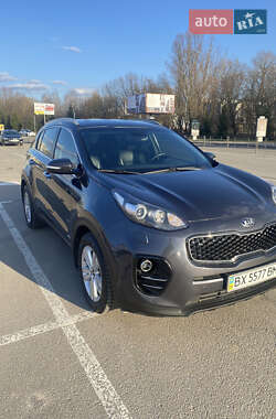 Позашляховик / Кросовер Kia Sportage 2016 в Хмельницькому