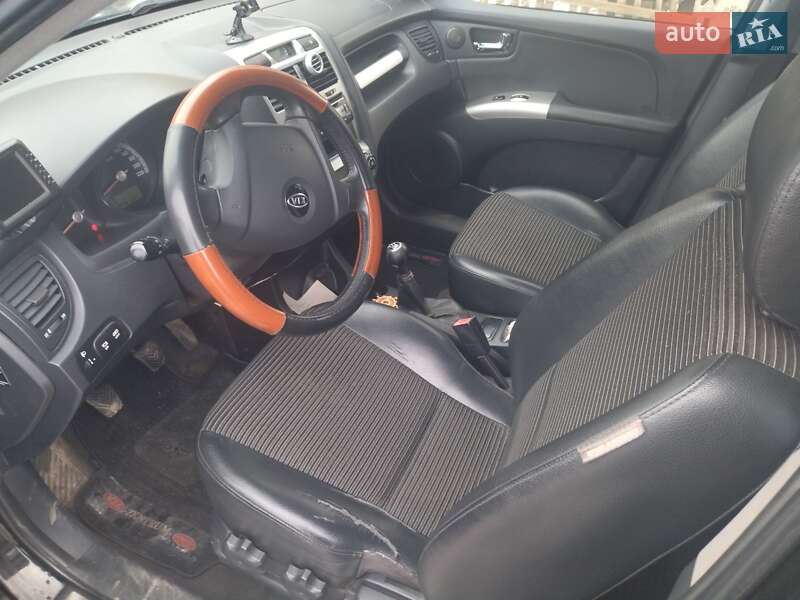 Внедорожник / Кроссовер Kia Sportage 2006 в Староконстантинове