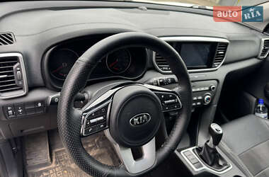 Позашляховик / Кросовер Kia Sportage 2018 в 