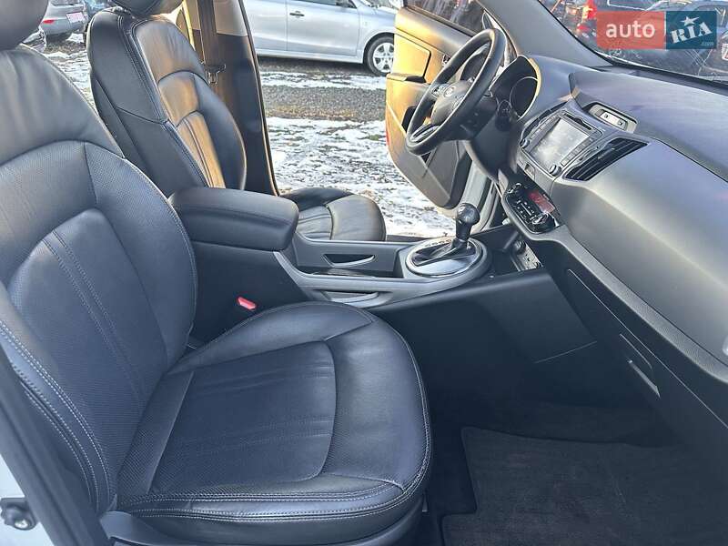 Внедорожник / Кроссовер Kia Sportage 2015 в Луцке