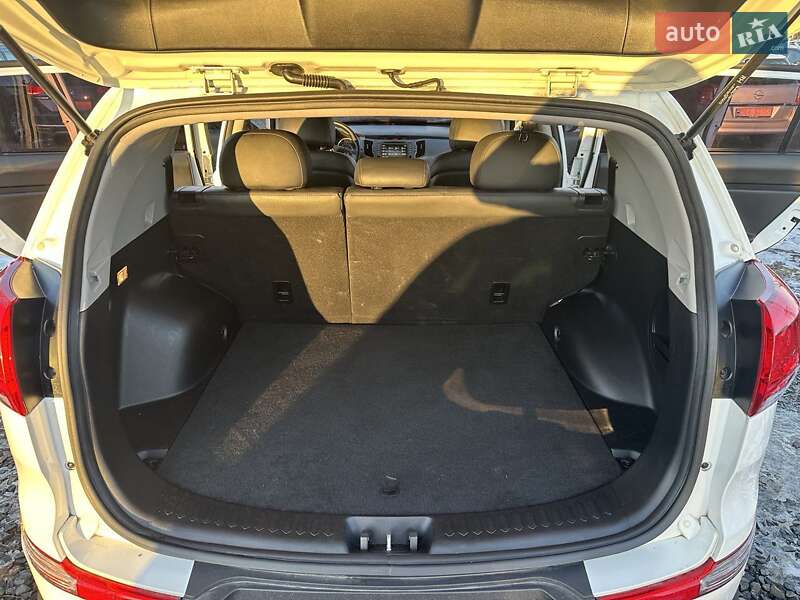 Внедорожник / Кроссовер Kia Sportage 2015 в Луцке