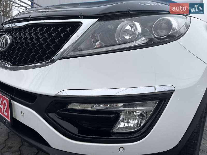 Внедорожник / Кроссовер Kia Sportage 2015 в Луцке