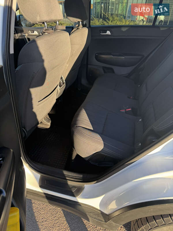 Внедорожник / Кроссовер Kia Sportage 2017 в Сумах