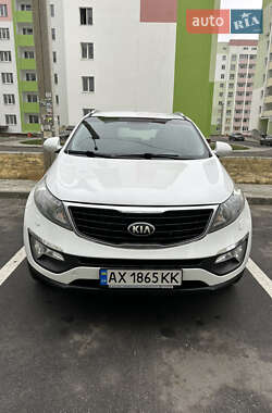 Позашляховик / Кросовер Kia Sportage 2015 в Харкові