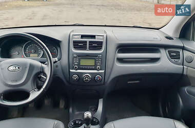Внедорожник / Кроссовер Kia Sportage 2009 в 