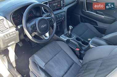 Позашляховик / Кросовер Kia Sportage 2016 в 