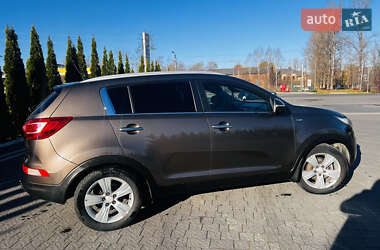 Внедорожник / Кроссовер Kia Sportage 2012 в 