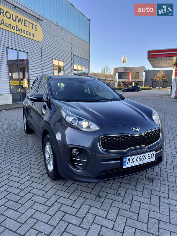 Внедорожник / Кроссовер Kia Sportage 2017 в 