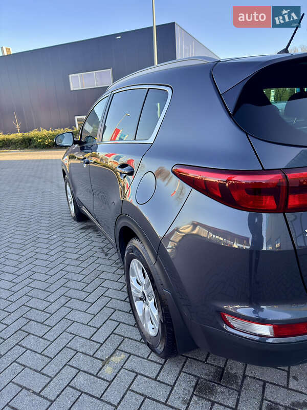 Внедорожник / Кроссовер Kia Sportage 2017 в Львове