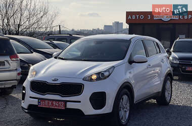 Позашляховик / Кросовер Kia Sportage 2016 в Рівному