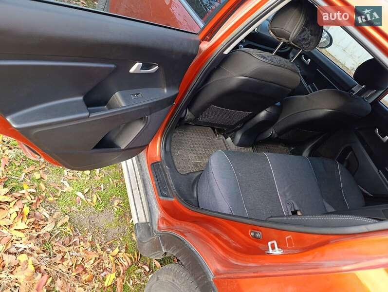 Внедорожник / Кроссовер Kia Sportage 2012 в Павлограде