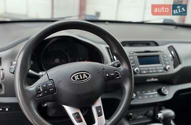 Внедорожник / Кроссовер Kia Sportage 2012 в Полтаве