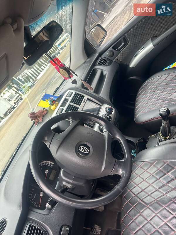 Внедорожник / Кроссовер Kia Sportage 2006 в Львове