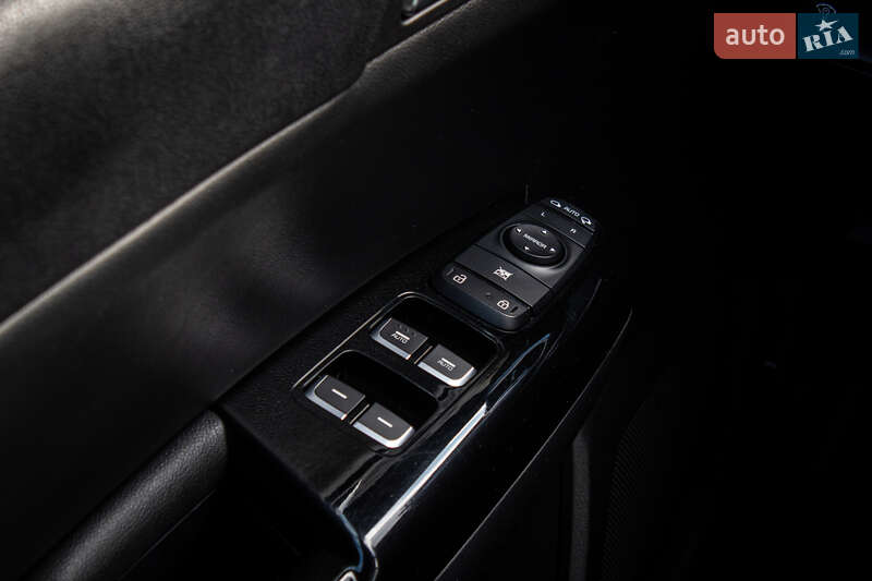 Внедорожник / Кроссовер Kia Sportage 2017 в Львове