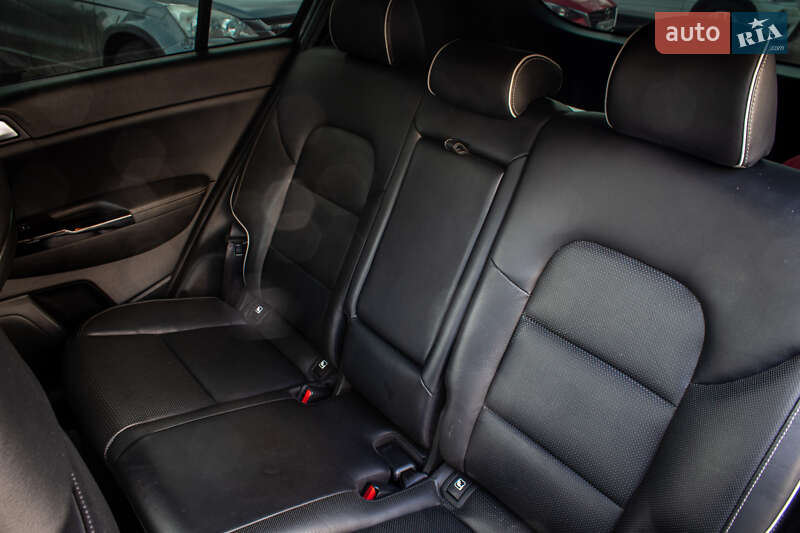 Внедорожник / Кроссовер Kia Sportage 2017 в Львове