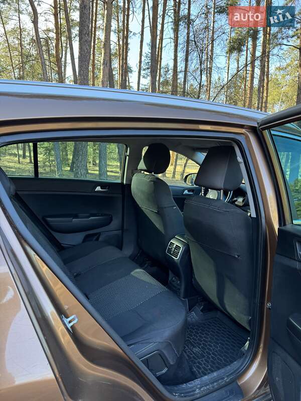 Внедорожник / Кроссовер Kia Sportage 2017 в Корсуне-Шевченковском