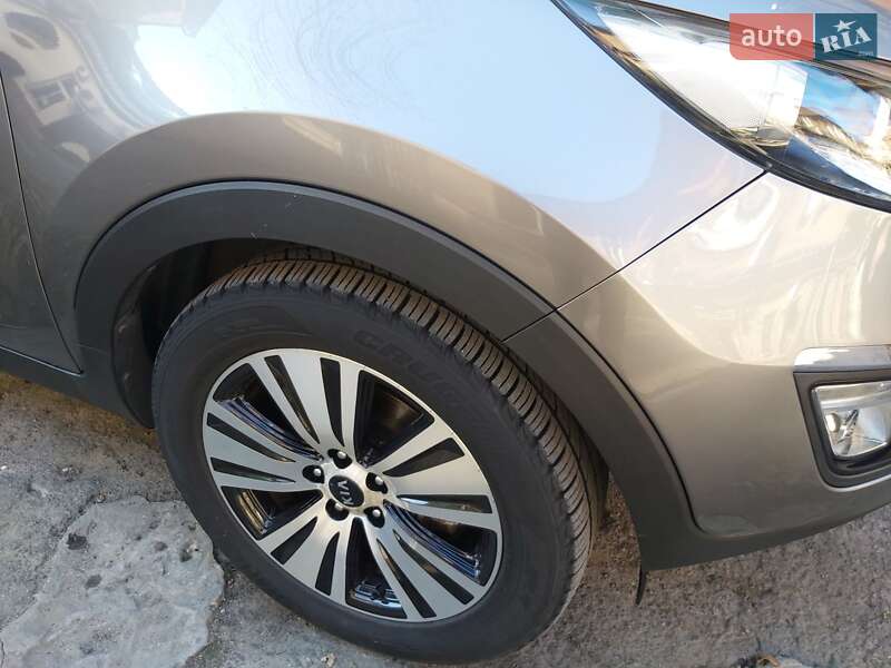 Внедорожник / Кроссовер Kia Sportage 2014 в Одессе