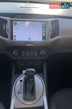 Позашляховик / Кросовер Kia Sportage 2015 в 