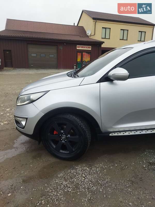Внедорожник / Кроссовер Kia Sportage 2012 в Изяславе