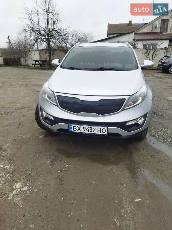 Внедорожник / Кроссовер Kia Sportage 2012 в Изяславе