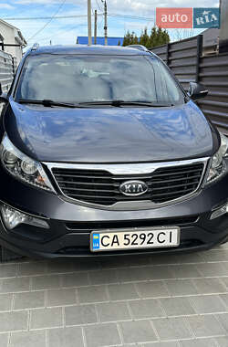 Внедорожник / Кроссовер Kia Sportage 2012 в 