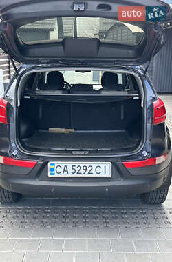 Внедорожник / Кроссовер Kia Sportage 2012 в 