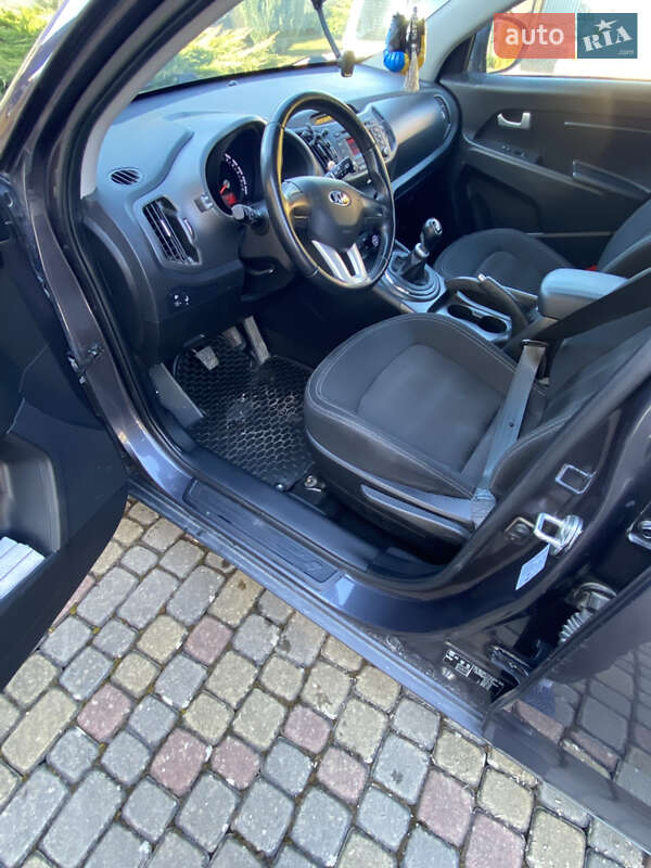 Внедорожник / Кроссовер Kia Sportage 2013 в Львове