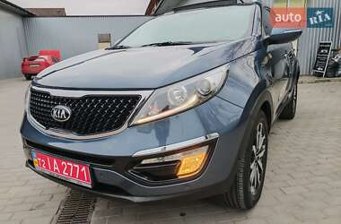 Внедорожник / Кроссовер Kia Sportage 2015 в Могилев-Подольске