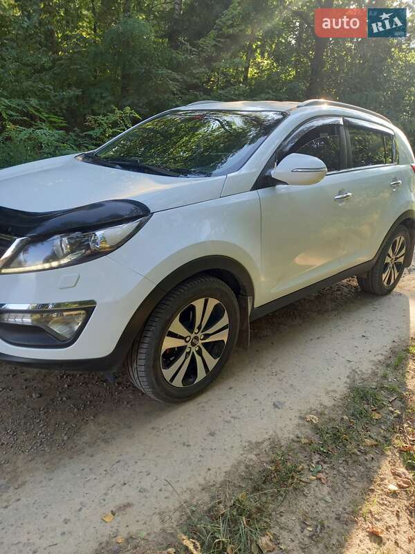 Внедорожник / Кроссовер Kia Sportage 2011 в Хмельнике