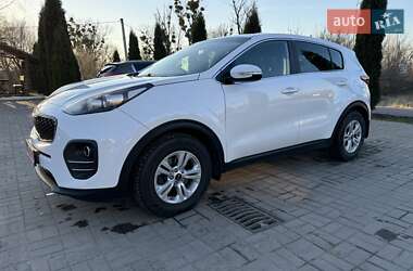 Внедорожник / Кроссовер Kia Sportage 2017 в 