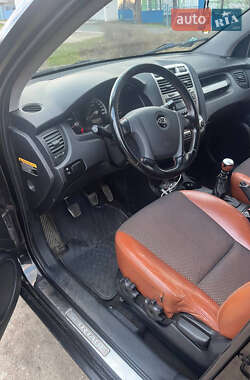Позашляховик / Кросовер Kia Sportage 2005 в 