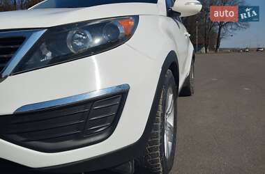 Внедорожник / Кроссовер Kia Sportage 2012 в 