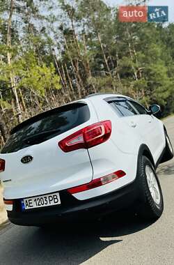 Внедорожник / Кроссовер Kia Sportage 2012 в 