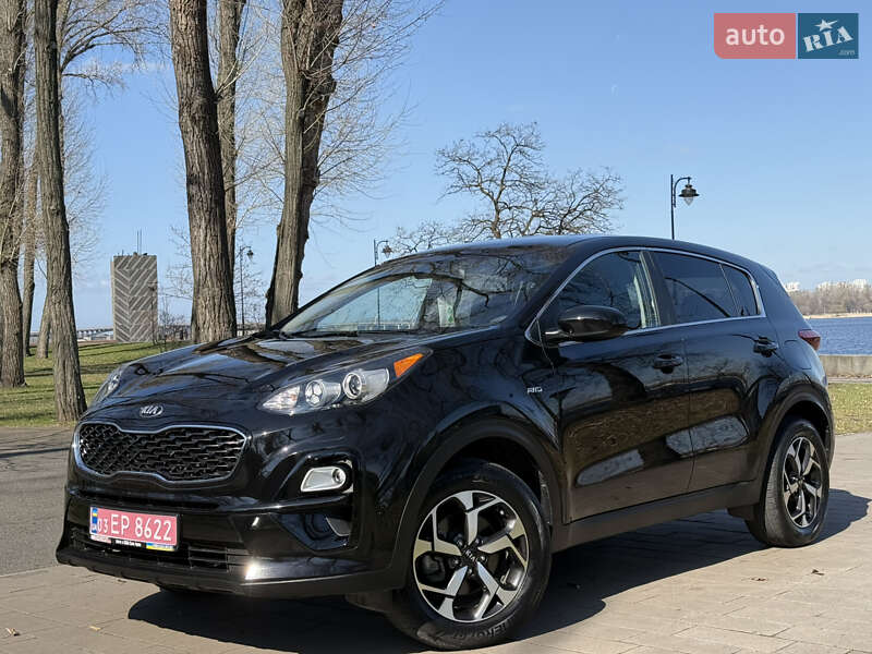 Позашляховик / Кросовер Kia Sportage 2021 в 