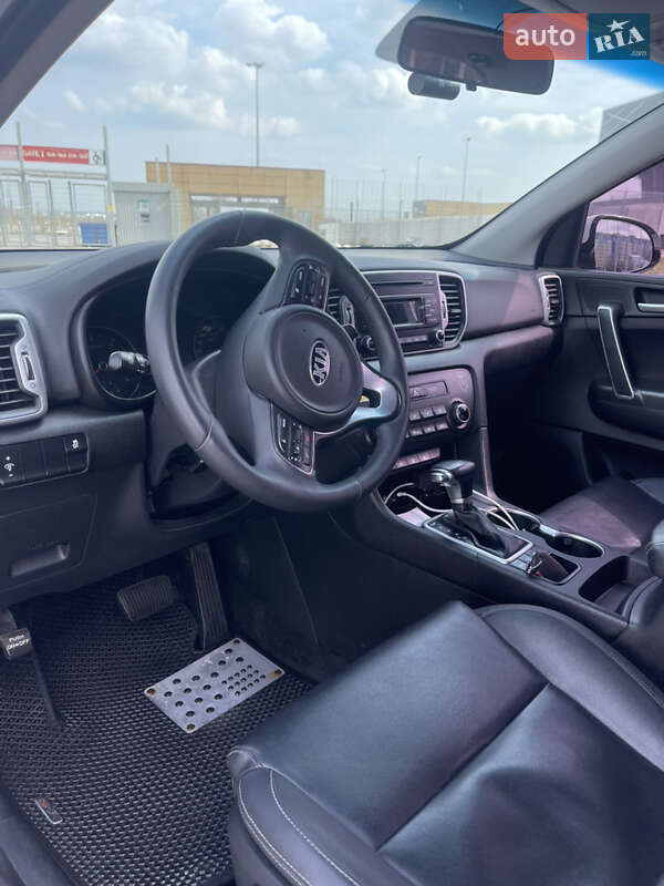 Внедорожник / Кроссовер Kia Sportage 2017 в Львове