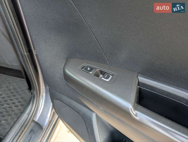 Внедорожник / Кроссовер Kia Sportage 2017 в Иршаве