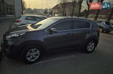 Внедорожник / Кроссовер Kia Sportage 2016 в 