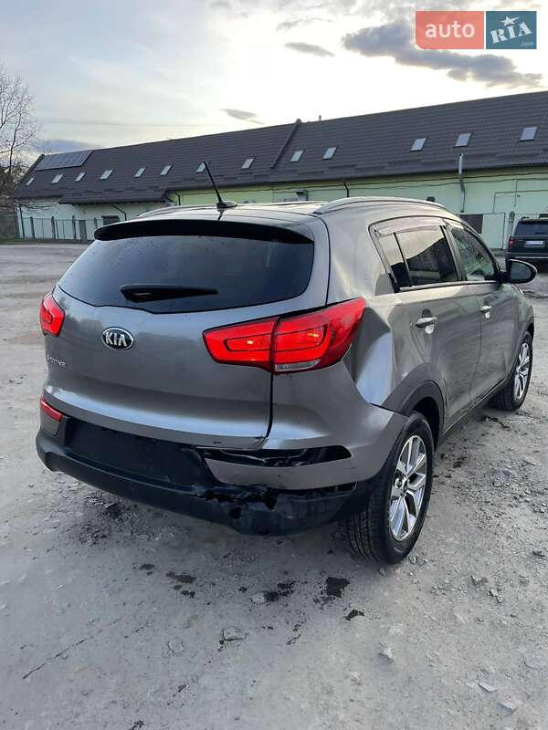 Позашляховик / Кросовер Kia Sportage 2015 в Львові