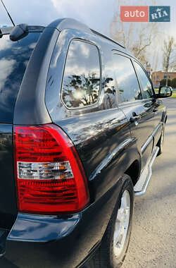 Внедорожник / Кроссовер Kia Sportage 2007 в 