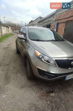 Внедорожник / Кроссовер Kia Sportage 2015 в 