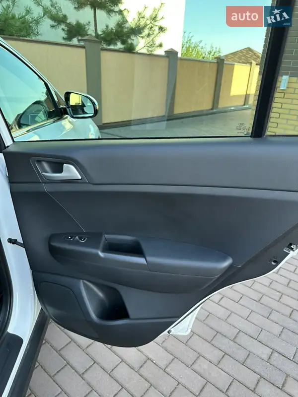 Kia Sportage 2019 VIN U5YPG814ALL844978 фото оголошення 27 з 94