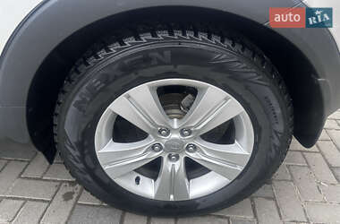 Позашляховик / Кросовер Kia Sportage 2012 в 